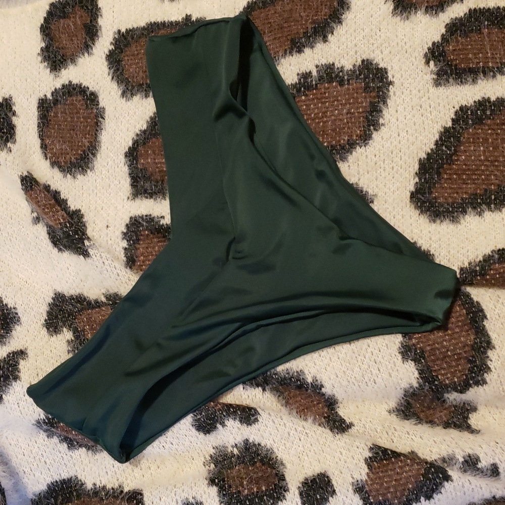 4 for $15 forest green swim bottom
